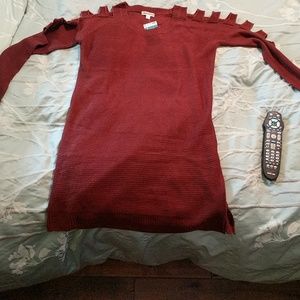 Tunic sweater with cold shoulder/cutout sleeves